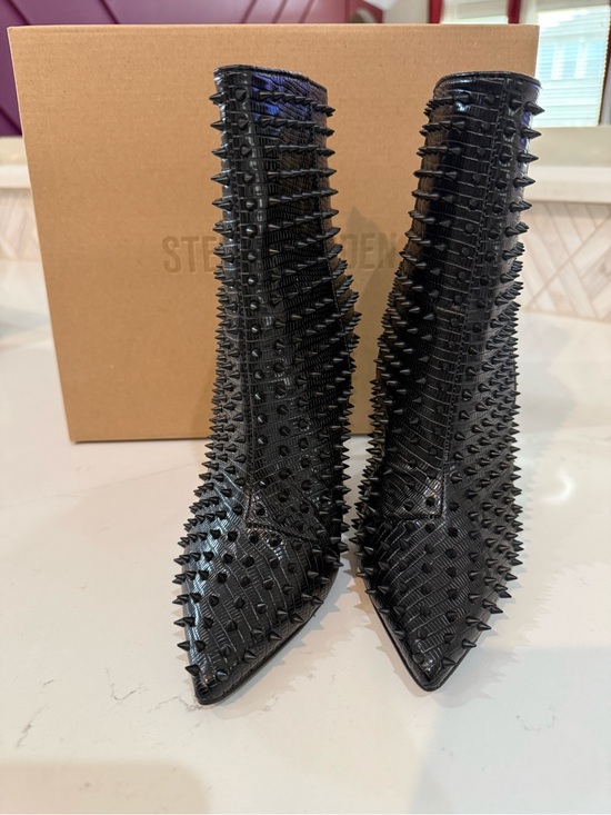 Steve Madden Shoes - Steve Madden Black Spike-Embellished Pointed Toe Heeled Boots